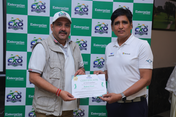 Golf event moment