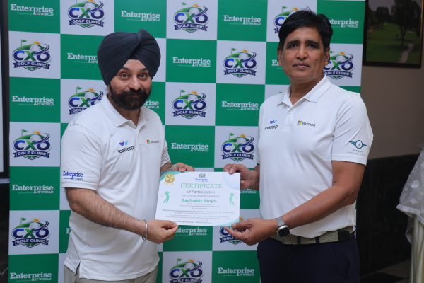Golf event moment