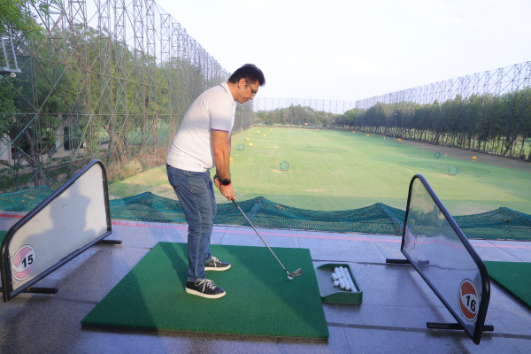 Golf event moment